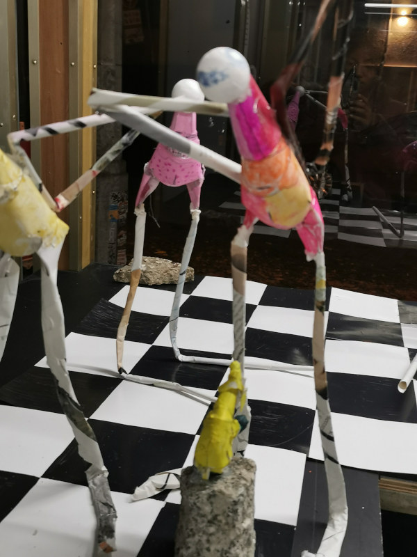 What a colorful bird. 🦜